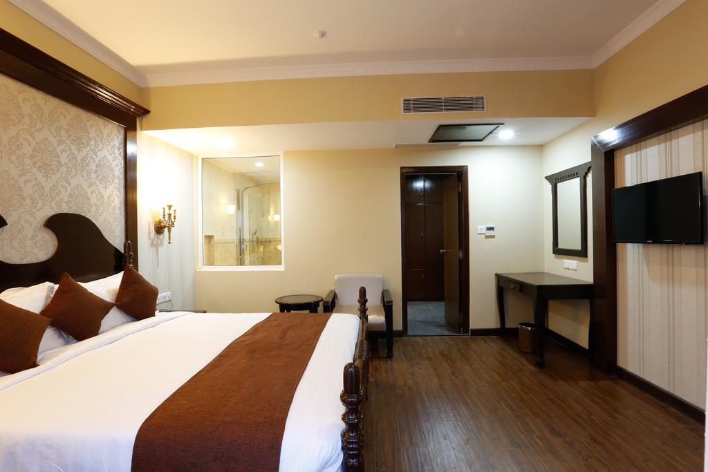Da Yatra Courtyard Hotel Покхара Экстерьер фото